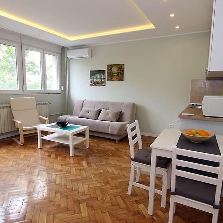 Apartmani 27 เบลเกรด ภายนอก รูปภาพ